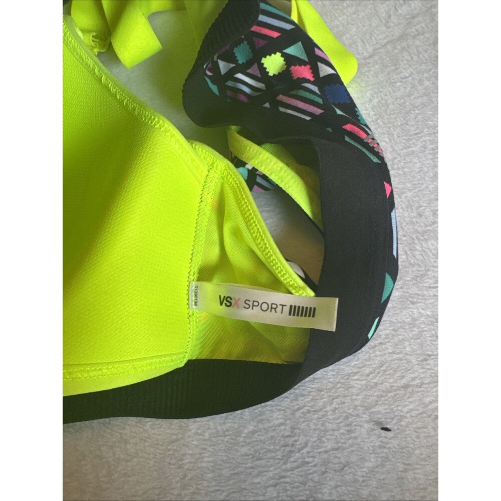 Victoria Secret VSX Sport Bra 34DD Racerback Padded Cup Adjustable Band - Picture 8 of 9